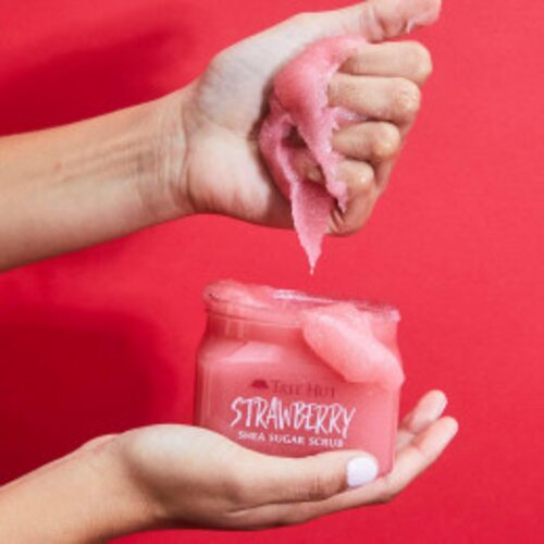 Tree Hut Strawberry Sugar Scrub