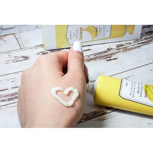 FarmStay I am real fruit banana hand cream