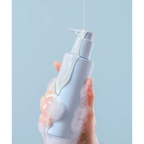 Laneige Water Bank Blue Hyaluronic Cleansing Gel