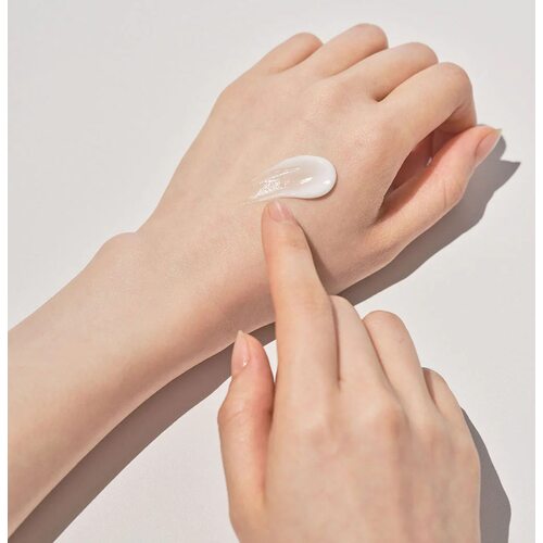 Round Lab 1025 Dokdo Eye Cream
