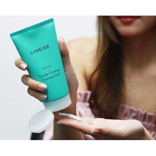 Laneige Mini Pore Double Clearing Cleansing Foam