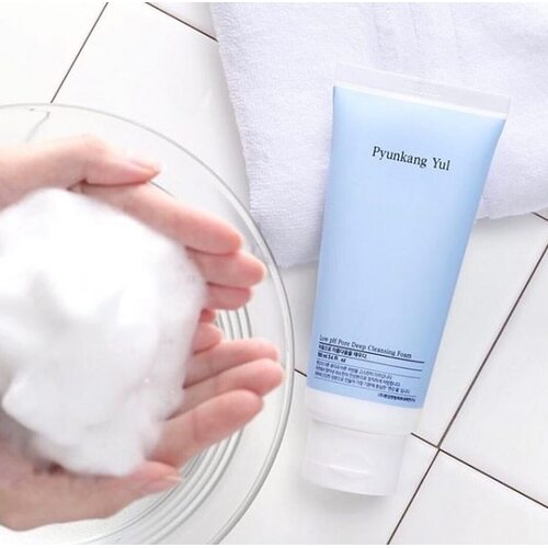Pyunkang yul Low pH Pore Deep Cleansing Foam
